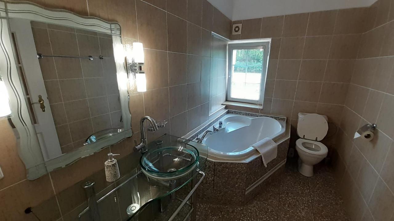 Resort Chribska Apartmany Adri Exterior photo